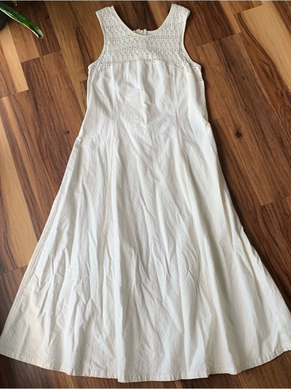 Artesian de Algoalen Crochet Front 100% Cotton Garden Whimsy Midi Dress